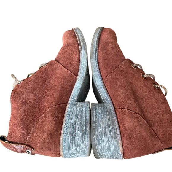 Naot Love Bohemian Rust Brown Suede Lace Up Boots size 41 US size 10.5 - Picture 9 of 10